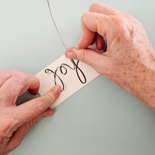 Margot Potter's Write On Necklace - , Contemporary Wire Jewelry, Wire Wrapping, Wrapping, Wire Wrapping Jewelry, Design, Use the template as a guide.